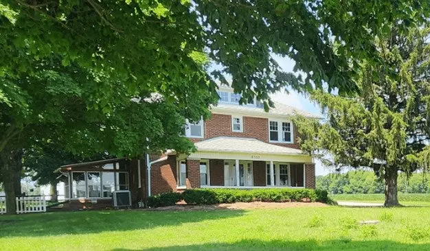 Brick Farm House North Of Terre Haute Apartment for rent in Rosedale, IN