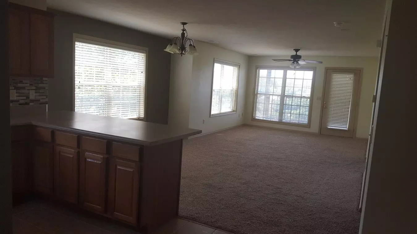 Stonebridge Condo Walk In Unit House for rent in Branson West, MO