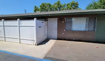 2 of 23 4092-4098 E Butler Ave Apartment for rent in Fresno, CA