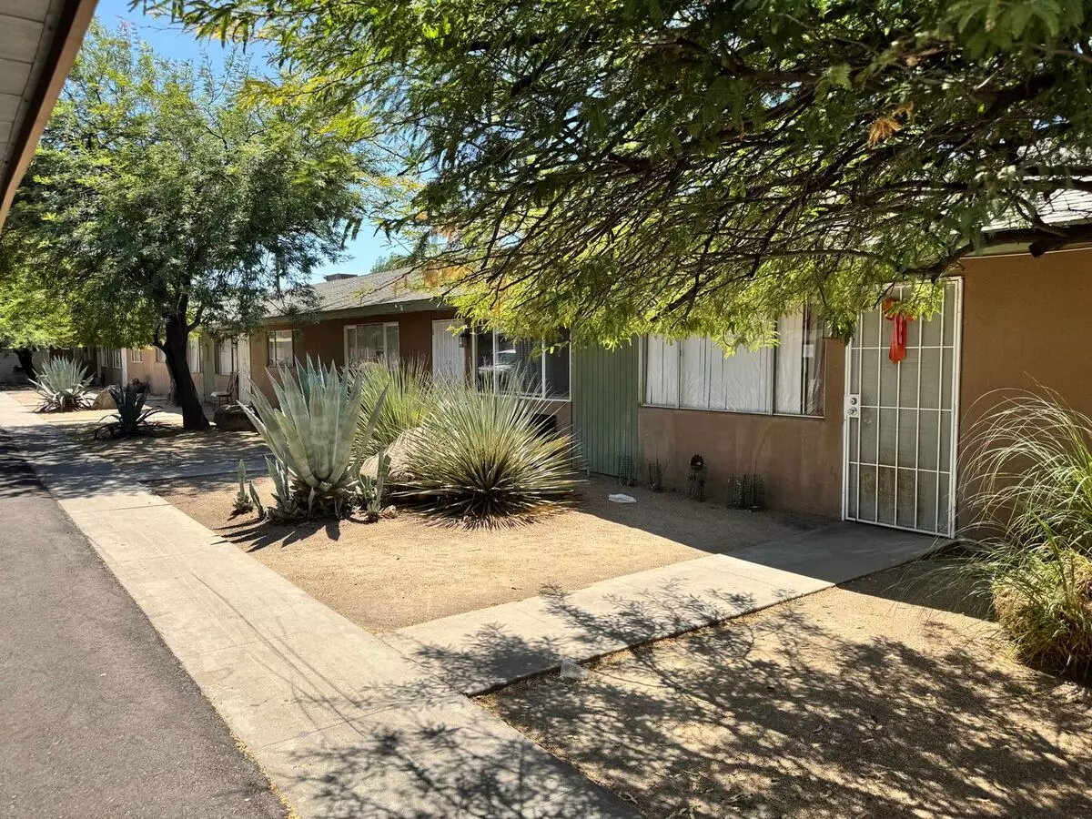 4092-4098 E Butler Ave Apartment for rent in Fresno, CA