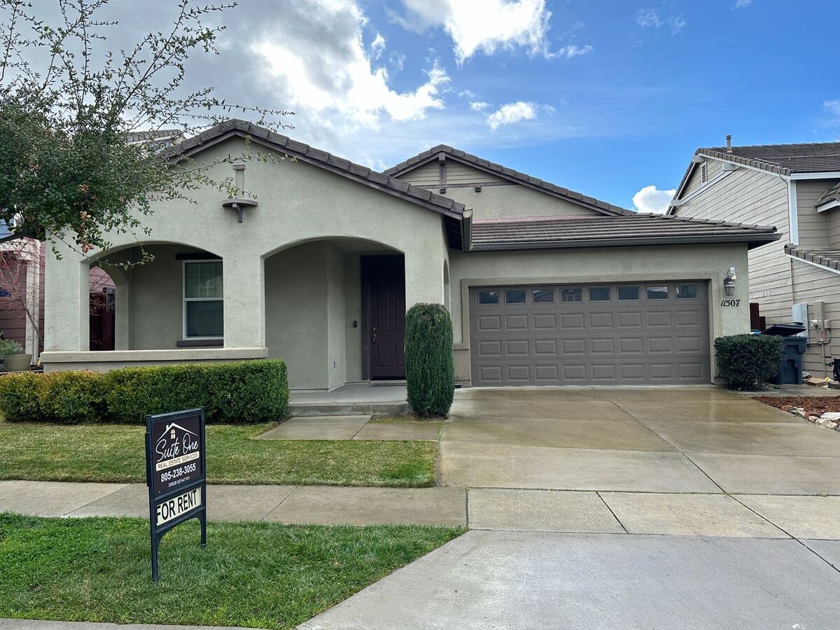 Beautiful 3 Bedroom 2 Bathroom Dove Creek... Apartments Atascadero, CA