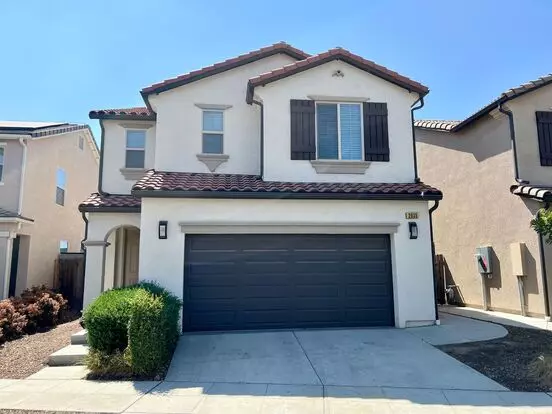 3-bed, 2.5-bath Granville Home With Solar Apartment for rent in Fresno, CA