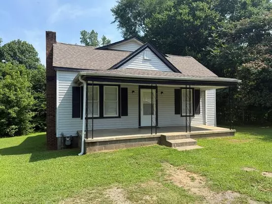 Three Bedroom, 1 Bath House In Graham Apartment for rent in Graham, NC