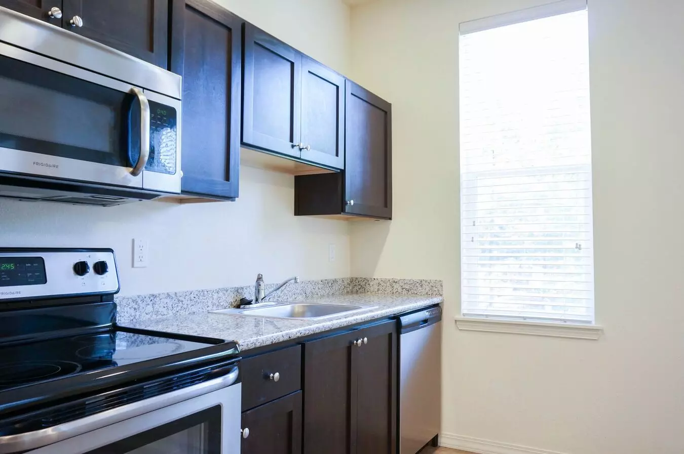 Ivanhoe (1 &amp; 2) Apartment for rent in Portland, OR