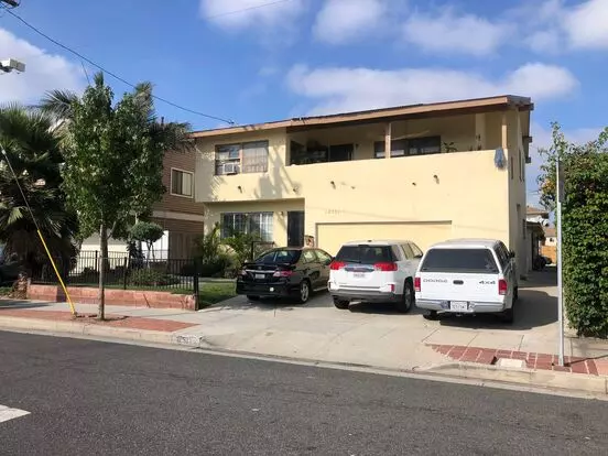 12521 York Ave Apartment for rent in Hawthorne, CA