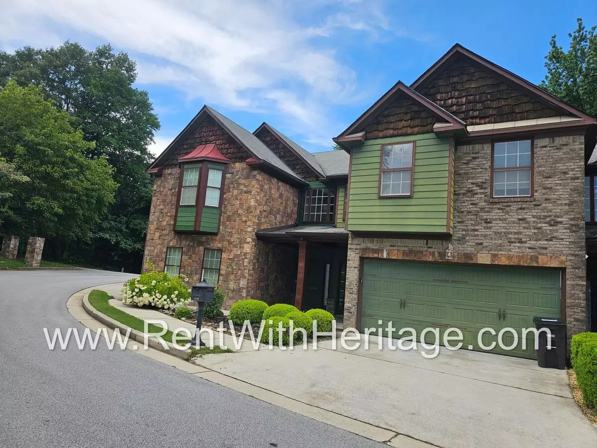 Gorgeous 3bd / 2ba Immaculate Townhome / Upgrades Galore / Great Location House for rent in Douglasville, GA