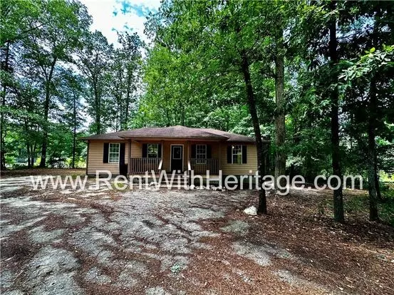 Charming Ranch Home On 1/2 Acre / Nature Lover's Dream / Great Location Apartment for rent in Douglasville, GA