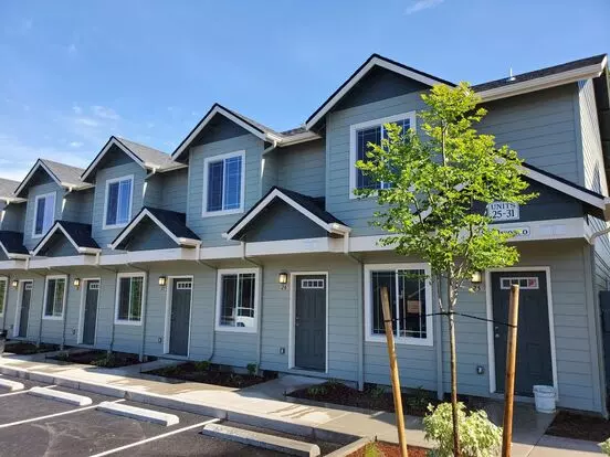 Cherry Apartment for rent in Eugene, OR Cherry Apartment for rent in Eugene, OR