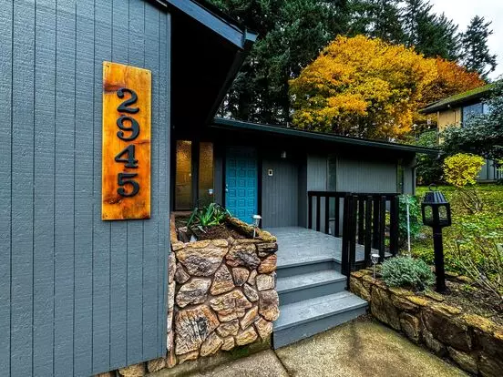Elaborate 4 Bedroom 3 Bathroom Retreat In The Sw Hills Apartment for rent in Eugene, OR Elaborate 4 Bedroom 3 Bathroom Retreat In The Sw Hills Apartment for rent in Eugene, OR