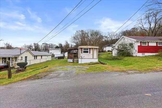 Newly Renovated 2 Bedroom Rental In Kingsport Apartment for rent in Kingsport, TN
