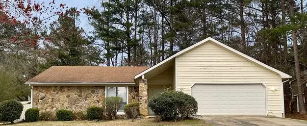 Spacious, Updated 3 Bed/2 Bath Ranch! Apartment for rent in Jonesboro, GA