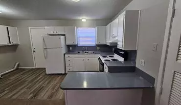 4 of 14 2405 W 19Th St Apartment for rent in Plainview, TX