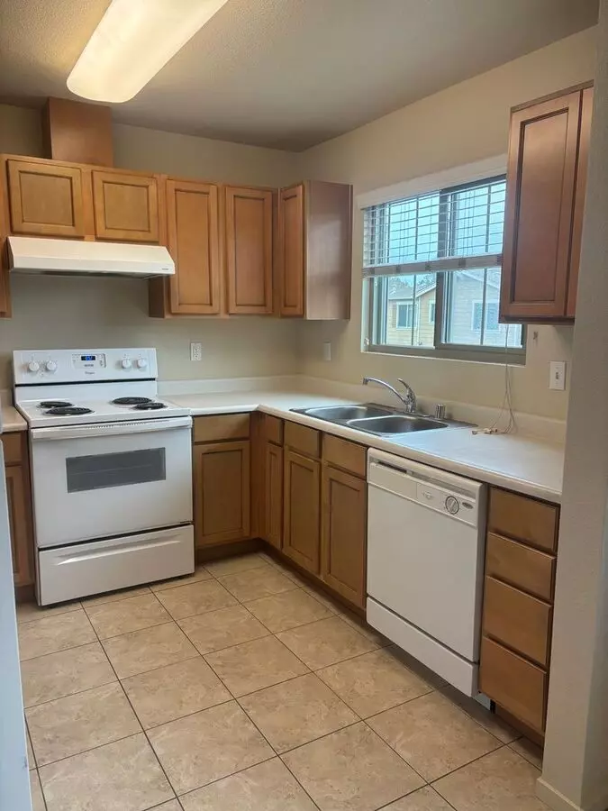 Z2482avignoncircle Apartment for rent in Santa Rosa, CA