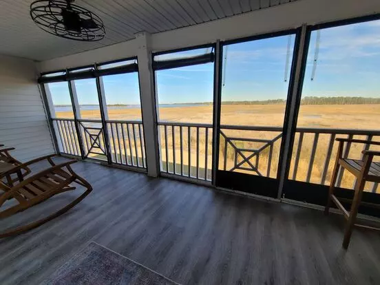 Welcome To Our Stunning 3-bedroom, 2-bathroom Condo Located In The Beautiful City Of Wilmington, Nc. Apartment for rent in Wilmington, NC