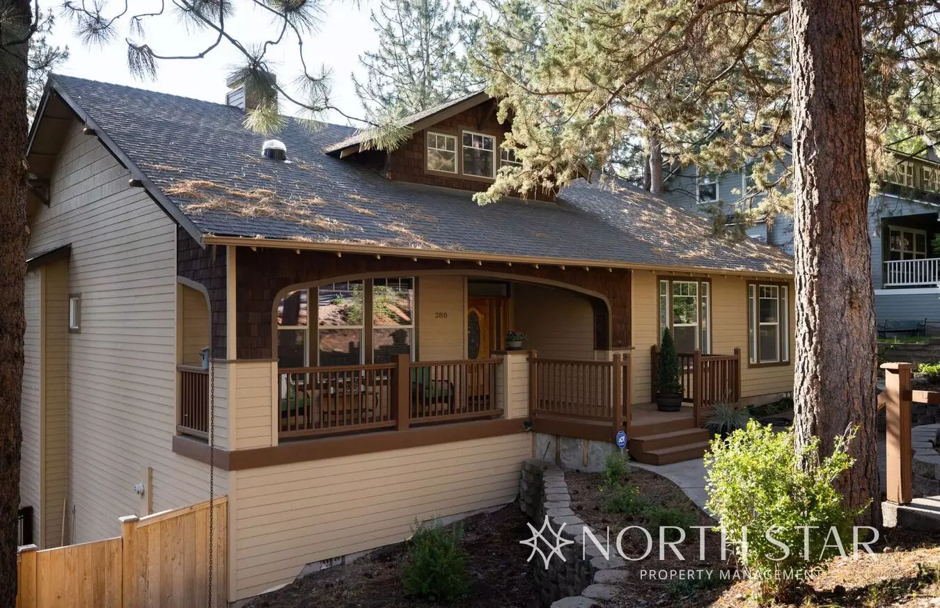 Spacious Bend 3 Bed/2 Bath Residence W/ Office, Fenced Yard And Garage House for rent in Bend, OR