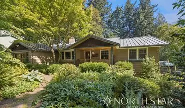 3 of 34 Charming Home In Coveted First Addition Neighborhood – Lake Oswego House for rent in Lake Oswego, OR