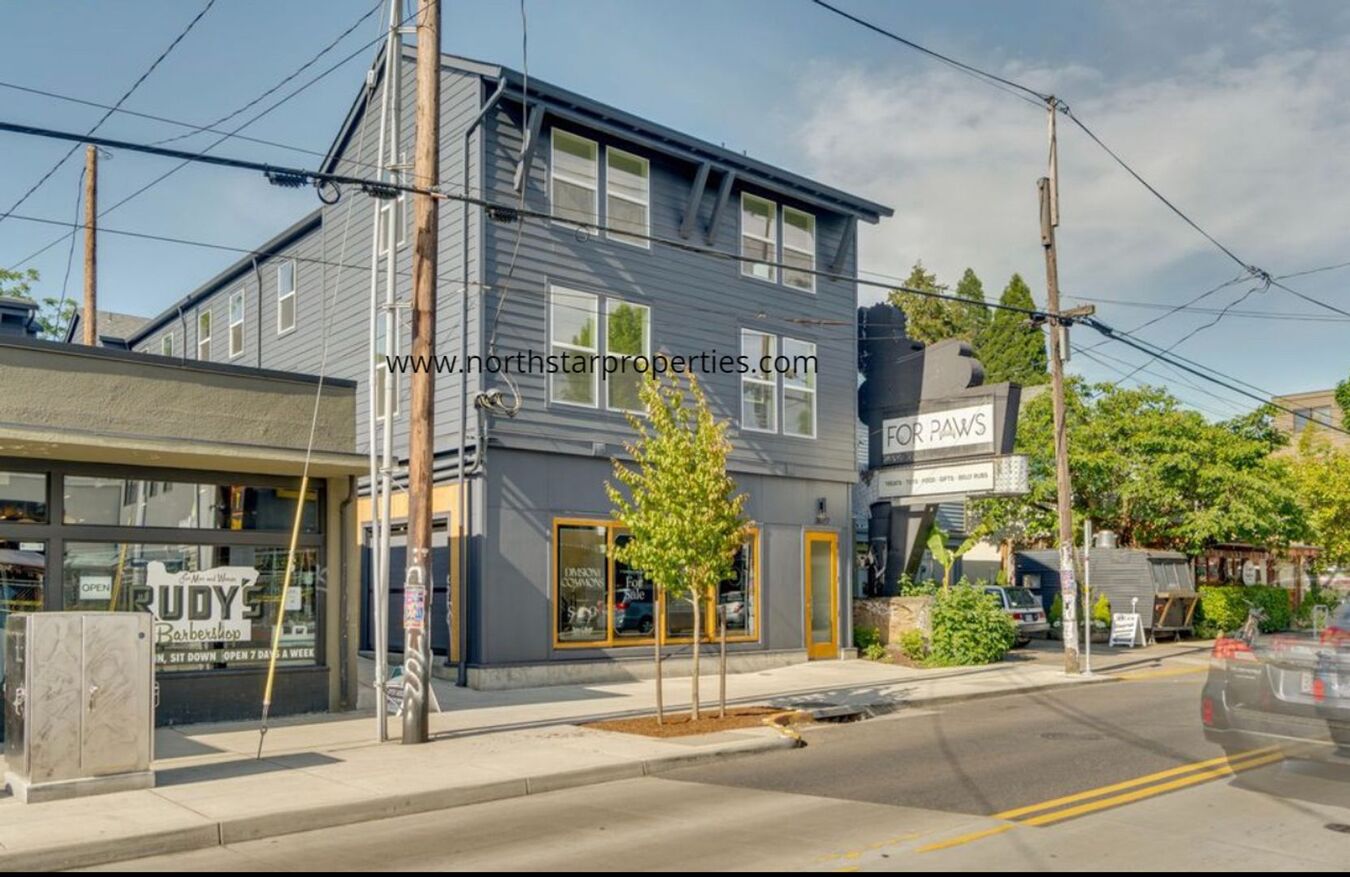 Modern And Spacious In The Heart Of Se Division Apartments Portland, OR