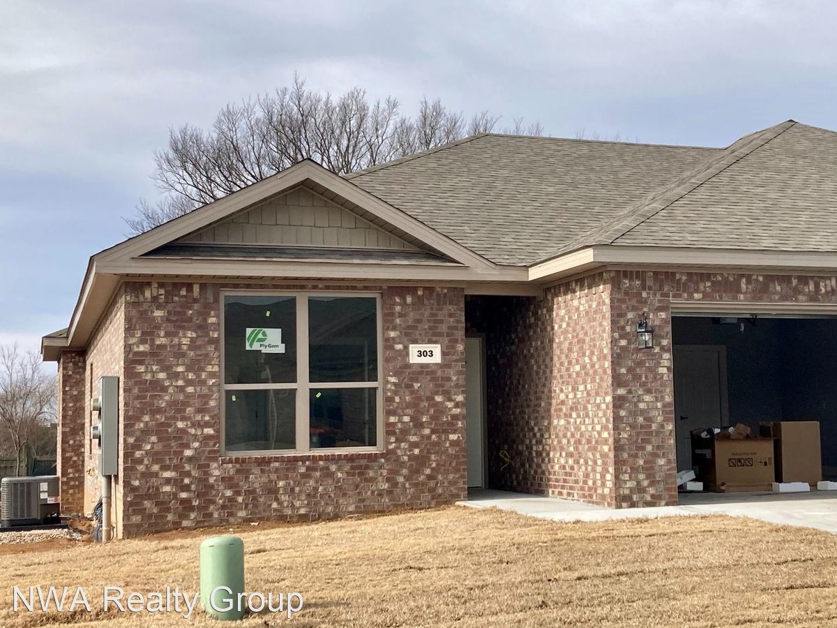 303 Alder St Pea Ridge, AR House for Rent Rentable