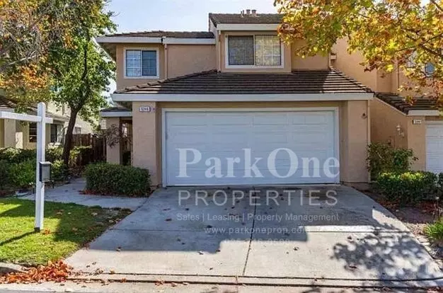 Nicely Updated Townhouse In Concord Availble Now! Apartment for rent in Concord, CA