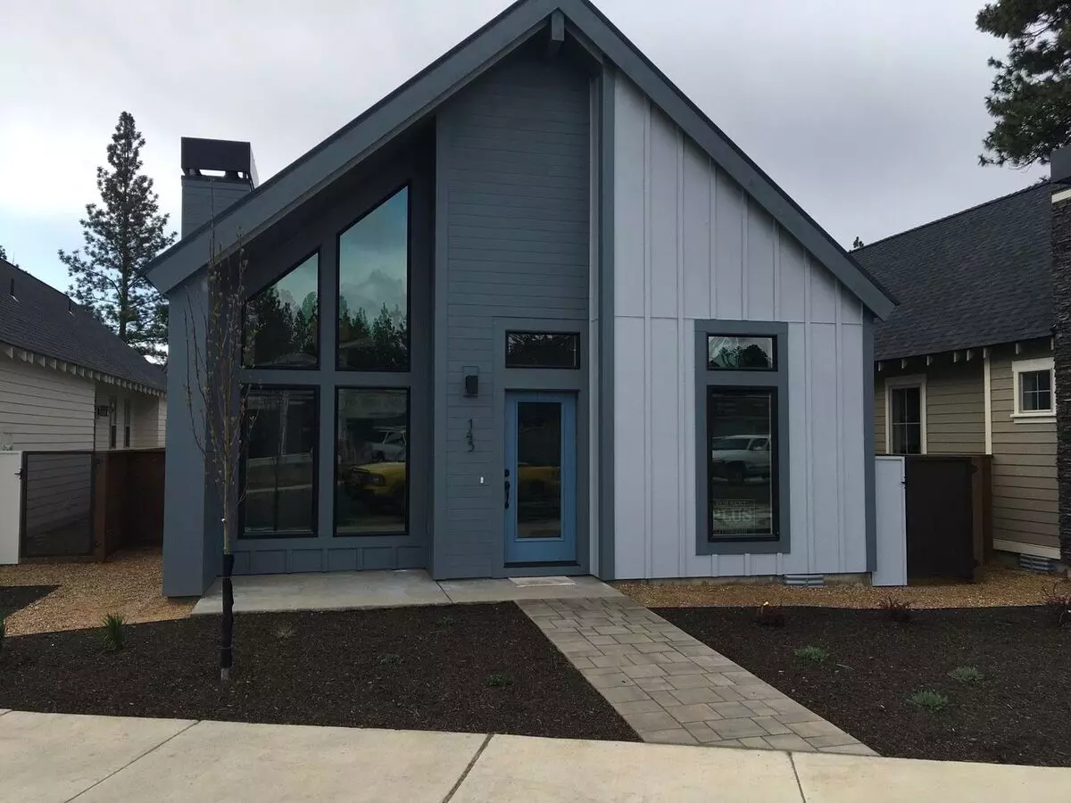 Clear Pine Collective 2/2 Home In Sisters! 145 W Heising Dr. House for rent in Sisters, OR