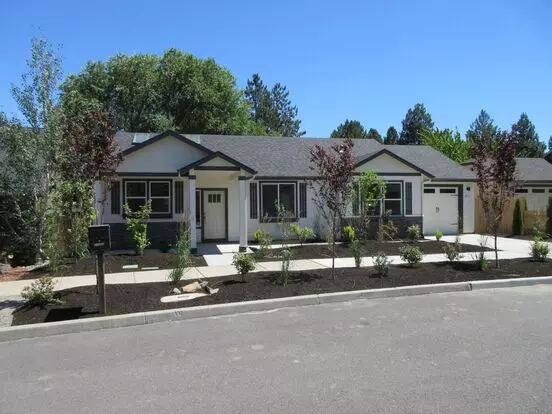 3 Bed / 2 Bath Single Family Home In Ne Bend 2856 Ne Huettl Lane Apartment for rent in Bend, OR