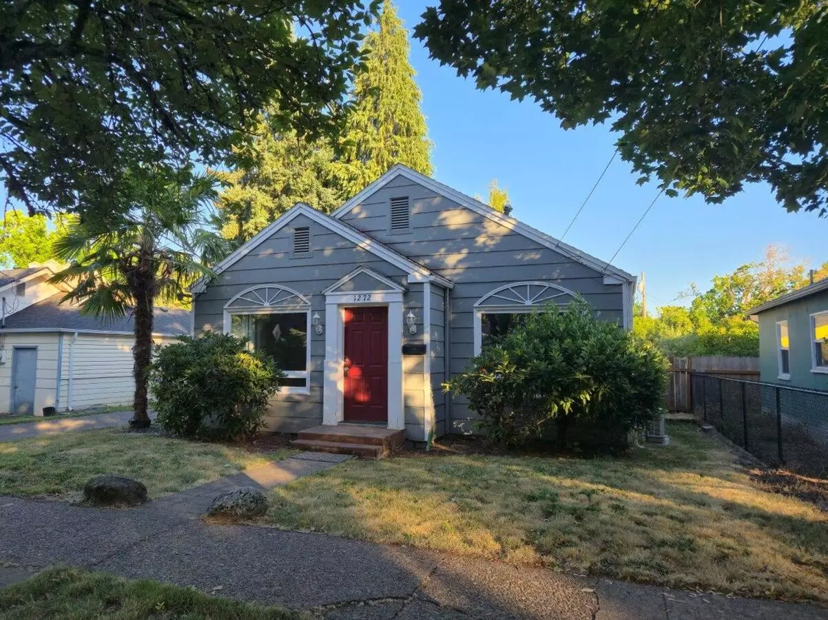 Three Bedroom With Fenced Backyard And Shed House for rent in Salem, OR