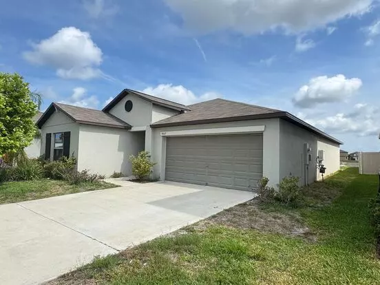 Gorgeous, 4 Bedroom, 2 Bathroom Home! Apartment for rent in Ruskin, FL