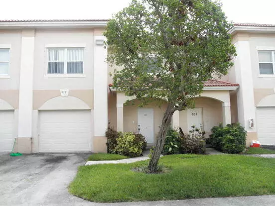 Estancia Apartment for rent in Lake Worth, FL
