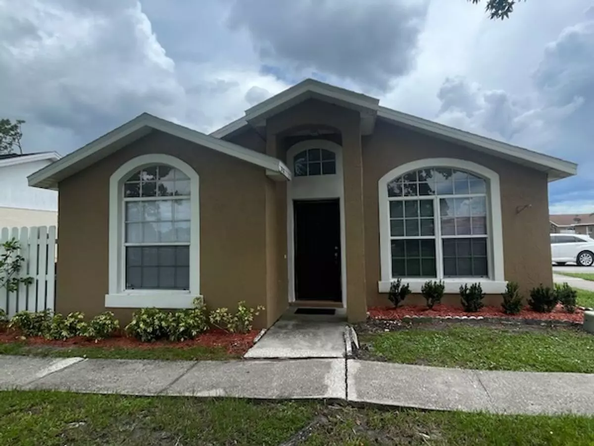 Charming 3/2 Spacious Home Located In The Desirable Harbor Town Community - Kissimmee! House for rent in Kissimmee, FL