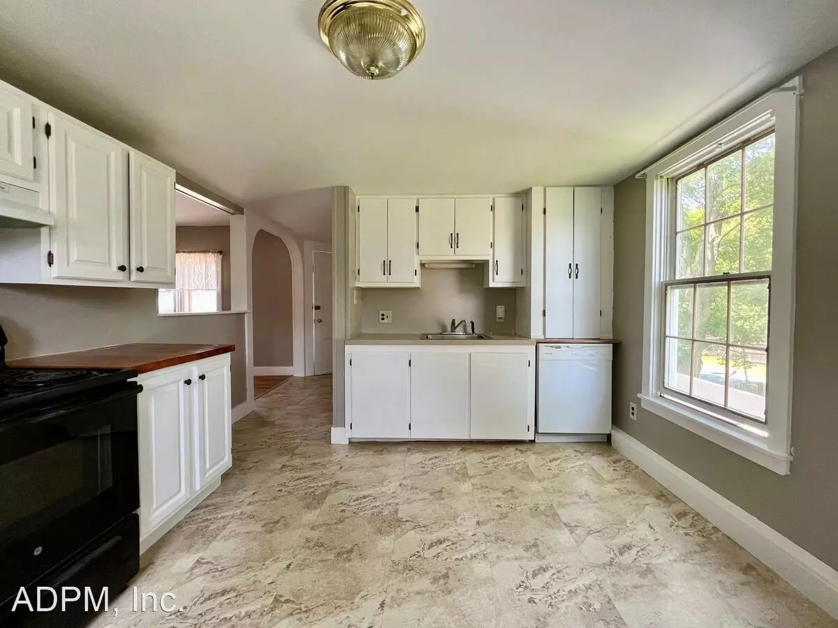 47 Orchard St Unit B Apartment for rent in Amesbury, MA