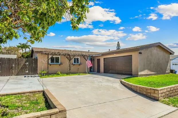 Beautiful Single Story In Great Location!! Apartment for rent in Chula Vista, CA