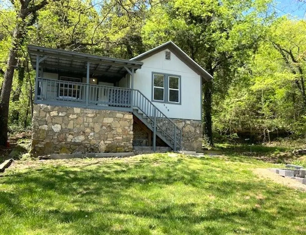 172 N. Esplanade House for rent in Hollister, MO