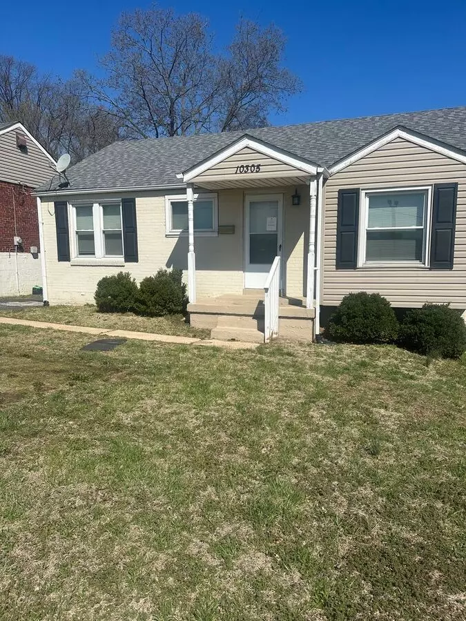 1 Month Free With A 1 Year Lease - 2 Bed 1 Bath Conveniently Located In Overland House for rent in St Louis, MO