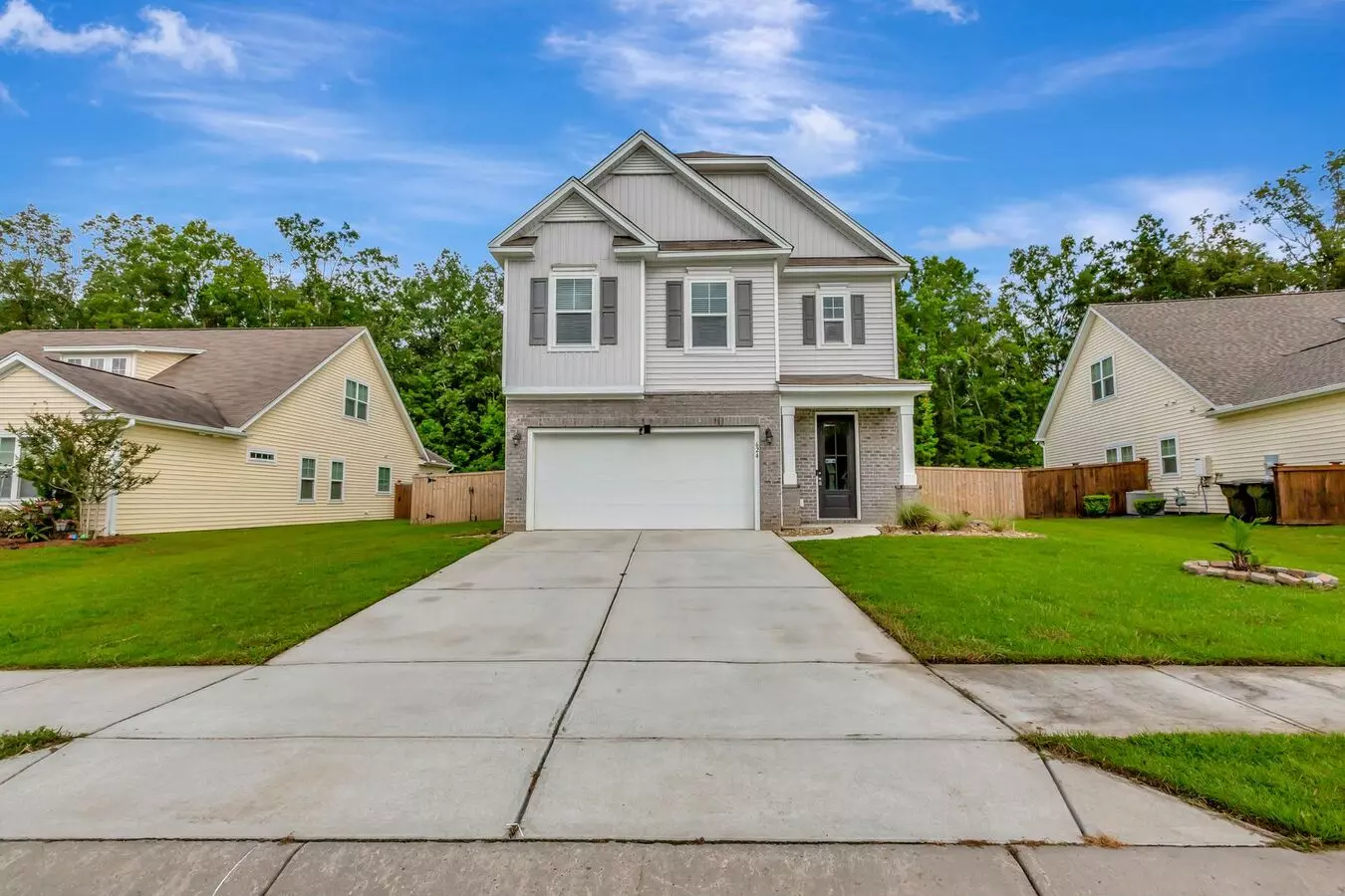Large Open Floor Plan In Spring Grove Plantation House for rent in Moncks Corner, SC