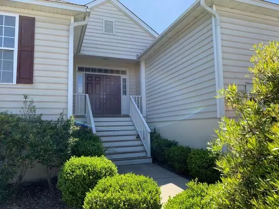 Pond Lot In Seaside Farms! Apartment for rent in Mt Pleasant, SC