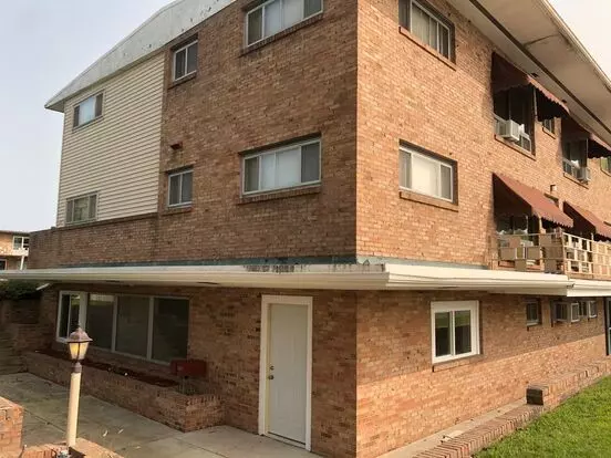 221 Robinhood Ln Apartment for rent in Bloomington, IL