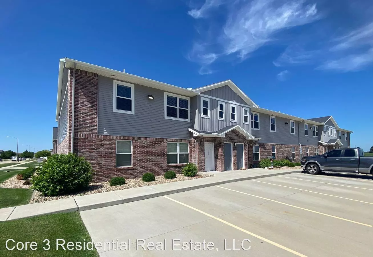 1037-1041 Ekstam Dr Apartment for rent in Bloomington, IL