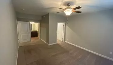 4 of 24 1037-1041 Ekstam Dr Apartment for rent in Bloomington, IL