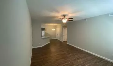 3 of 24 1037-1041 Ekstam Dr Apartment for rent in Bloomington, IL
