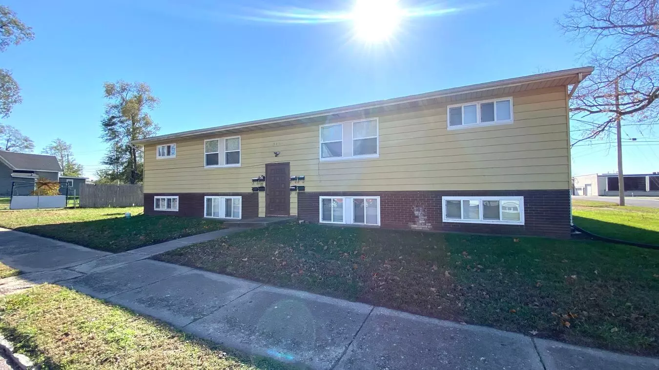 Caroline 8 Apartments Apartment for rent in Pekin, IL