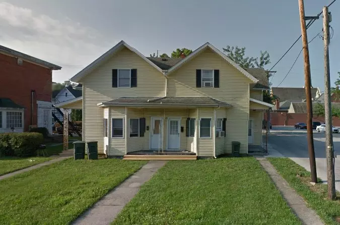 214 E Washington Apartment for rent in Goshen, IN