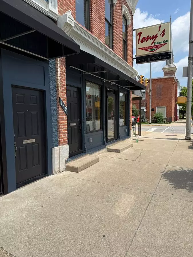 129 E Lincoln Apartment for rent in Goshen, IN