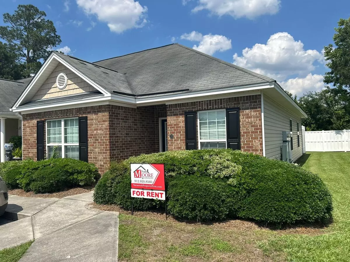 Available Now! 2 Bed/ 2 Bath Townhouse In Savannah, Ga. House for rent in Savannah, GA