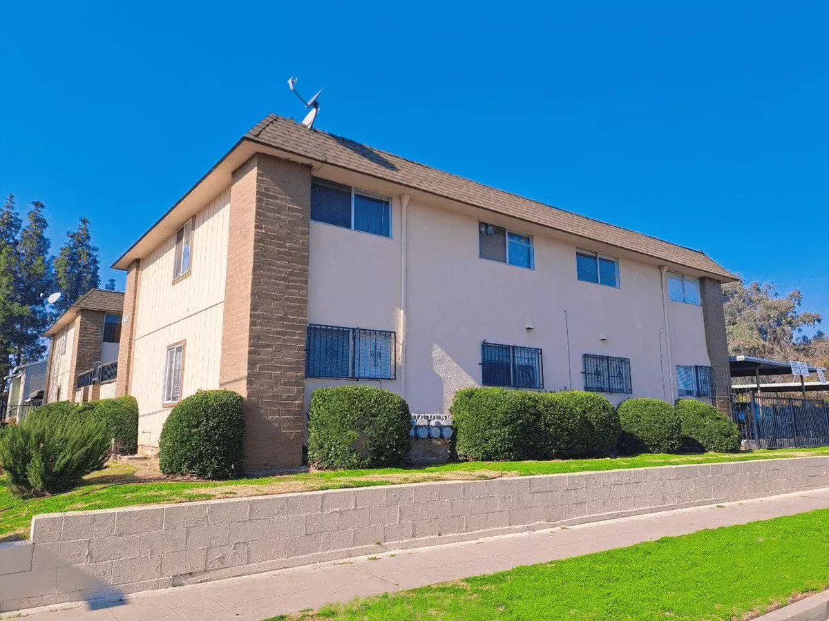 2029 E Pontiac Apartment for rent in Fresno, CA