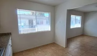 5 of 15 2029 E Pontiac Apartment for rent in Fresno, CA