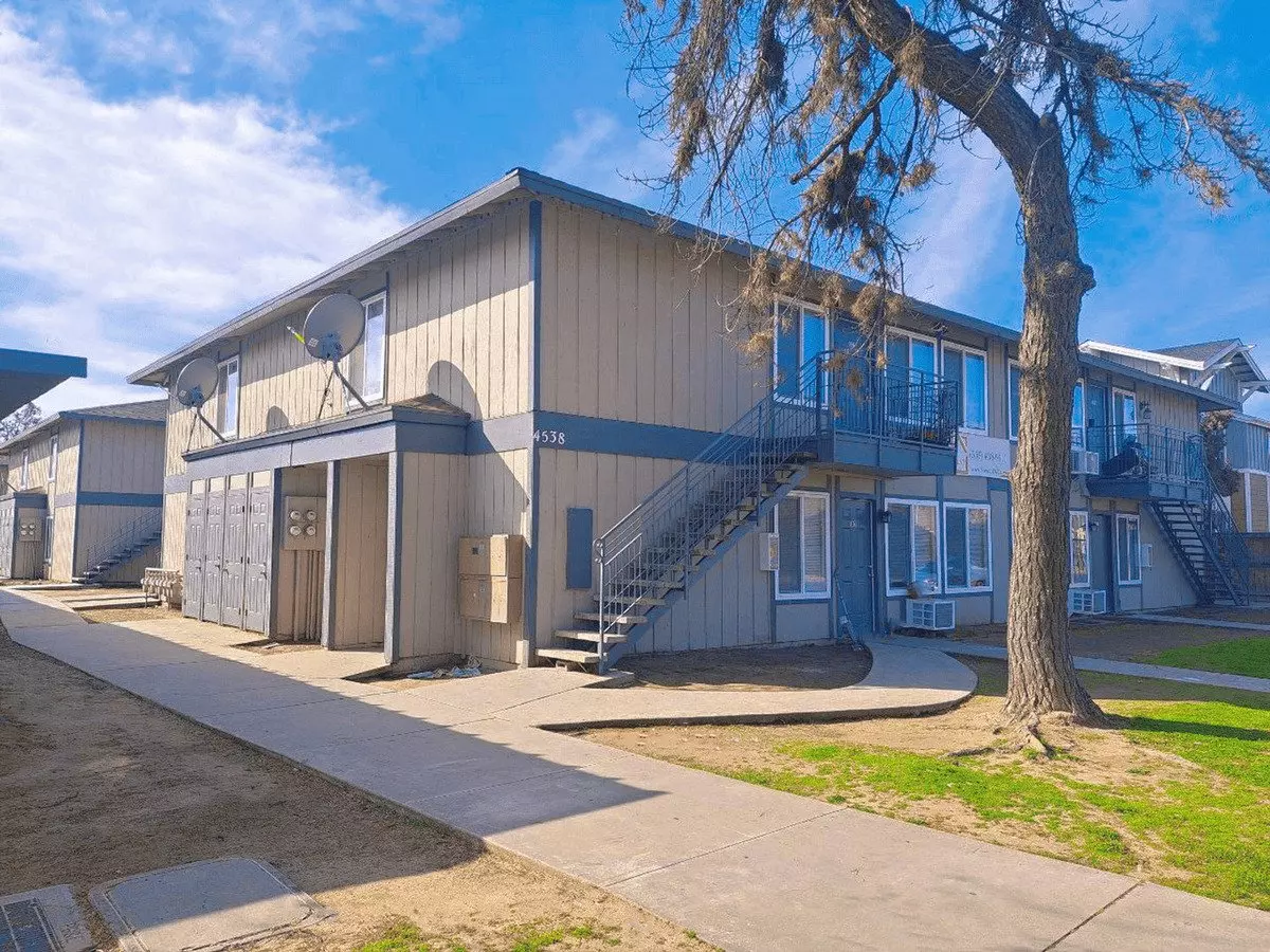 4538 E Hamilton Apartment for rent in Fresno, CA