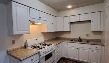 5 of 14 4538 E Hamilton Apartment for rent in Fresno, CA