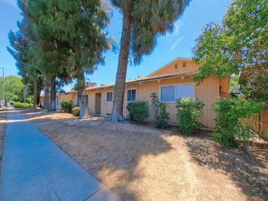 4315 N Emerson Ave Apartment for rent in Fresno, CA
