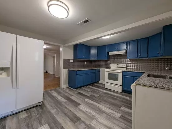 1017 England St NE Apartment for rent in Huntsville, AL