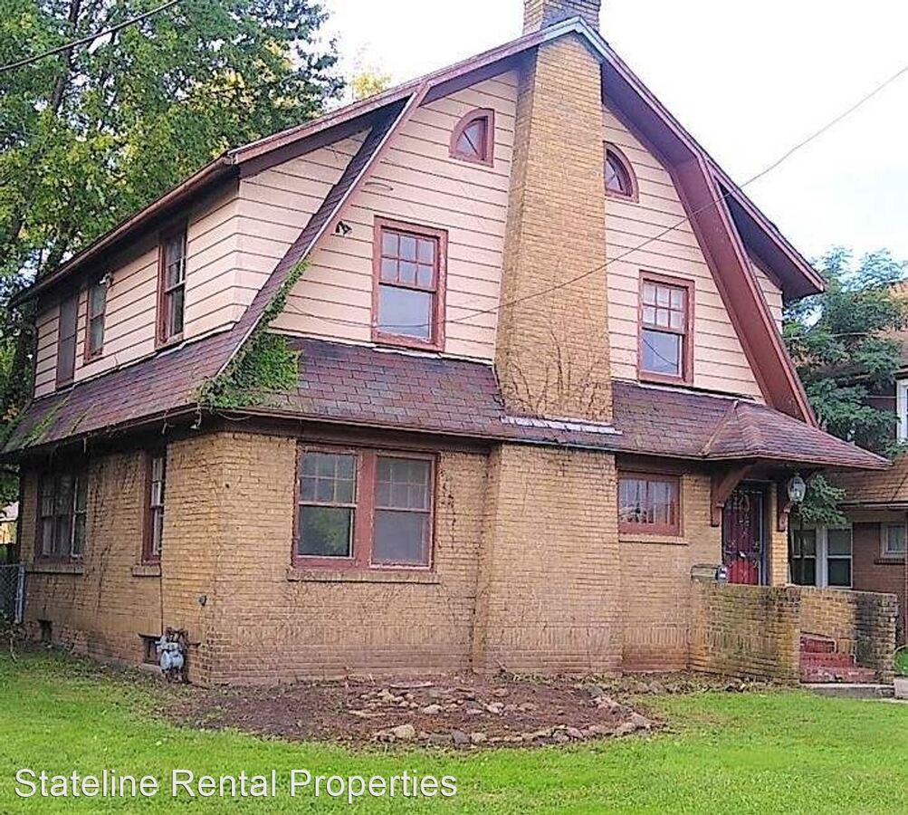 2112 Auburn St Rockford, IL House for Rent Rentable